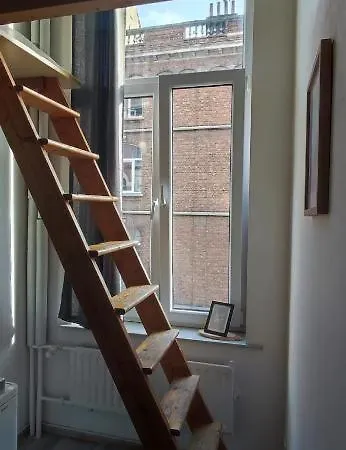 European District Hostel Brussels Exterior photo